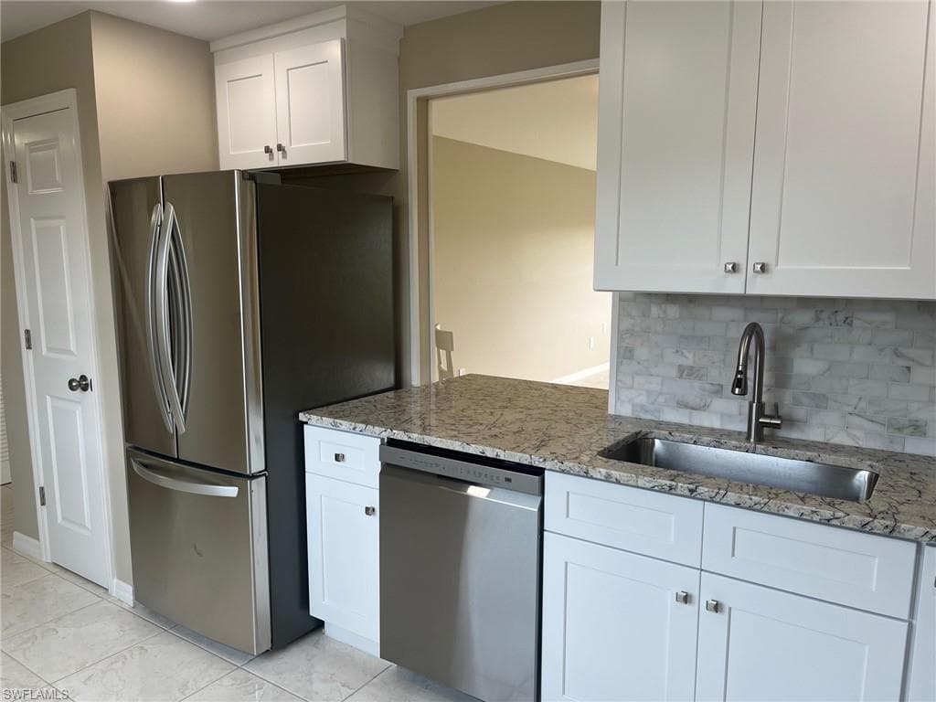 1740 Pine Valley DR # 116, FORT MYERS FL 33907-1