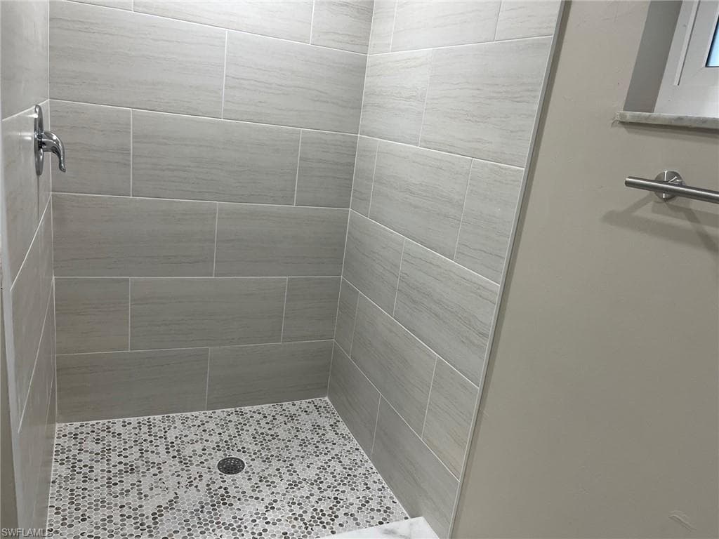 1740 Pine Valley DR # 116, FORT MYERS FL 33907-16