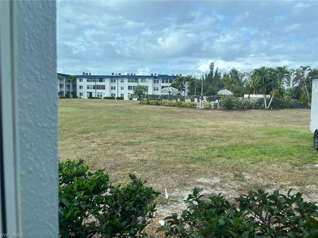 1740 Pine Valley DR # 116, FORT MYERS FL 33907-25