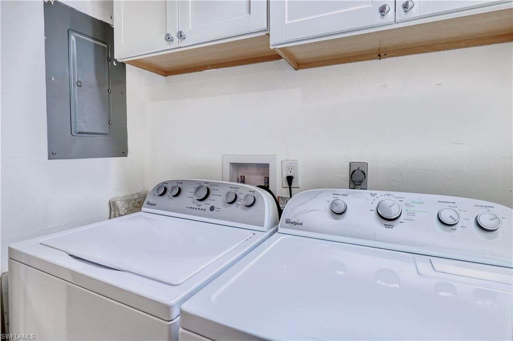 2121 Collier AVE # 412, FORT MYERS FL 33901-25