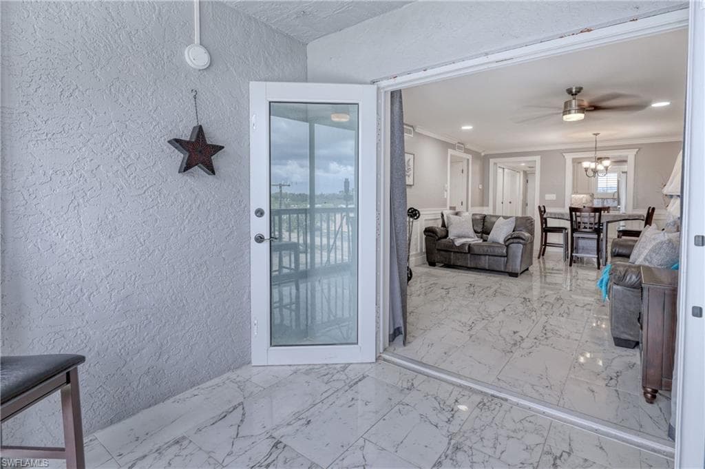 2121 Collier AVE # 412, FORT MYERS FL 33901-21