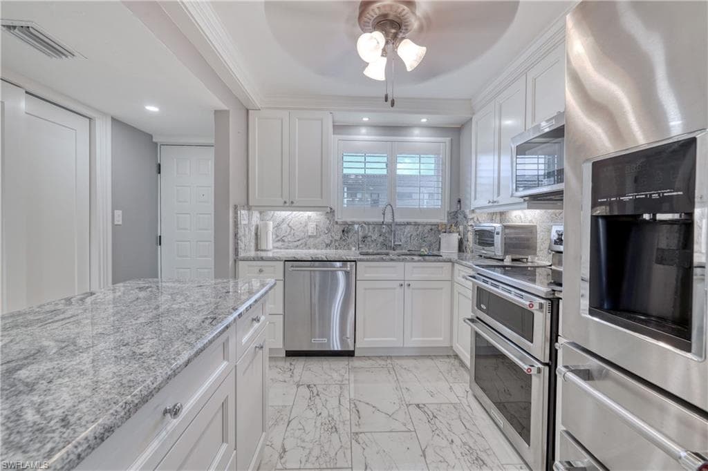 2121 Collier AVE # 412, FORT MYERS FL 33901-2