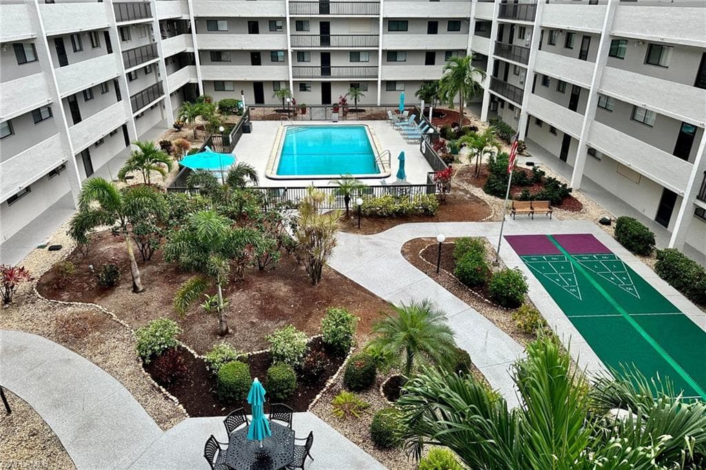 2121 Collier AVE # 412, FORT MYERS FL 33901-35