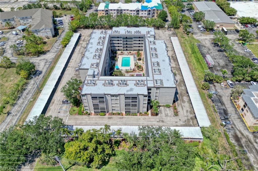 2121 Collier AVE # 412, FORT MYERS FL 33901-29