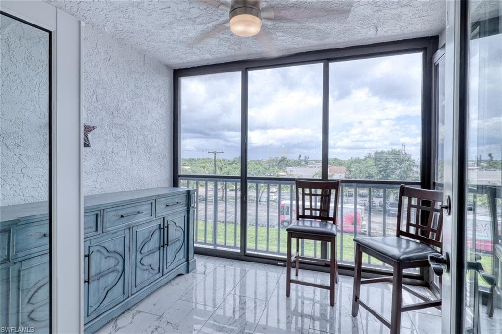 2121 Collier AVE # 412, FORT MYERS FL 33901-20