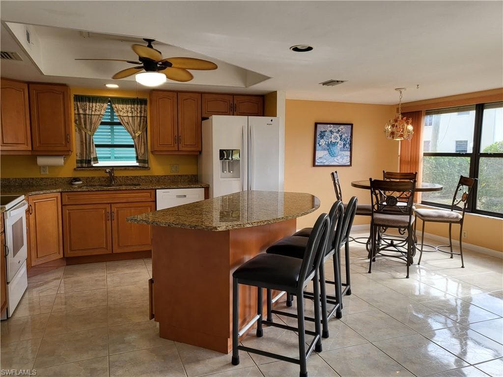 1914 SE 40th TER # 106, CAPE CORAL FL 33904-5