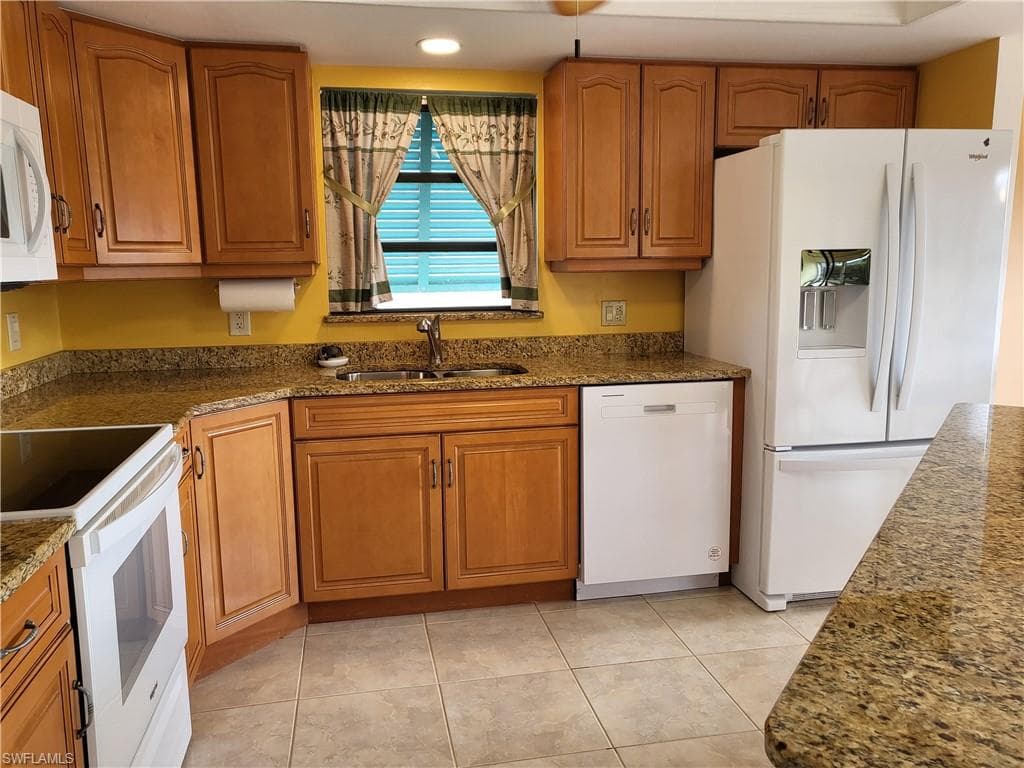 1914 SE 40th TER # 106, CAPE CORAL FL 33904-9