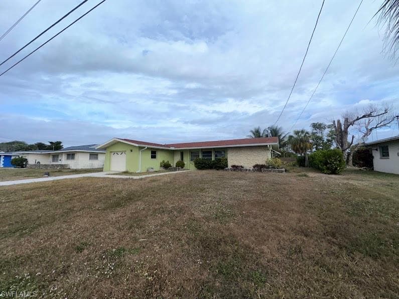 1727 Cornwallis PKWY, CAPE CORAL FL 33904-1
