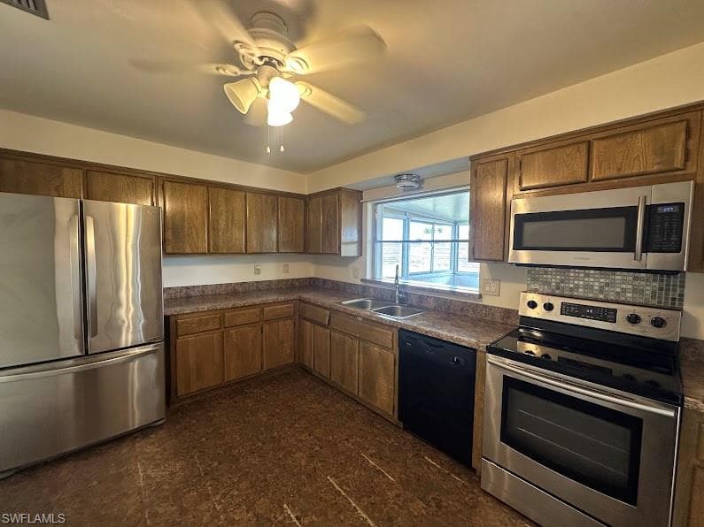 1727 Cornwallis PKWY, CAPE CORAL FL 33904-7