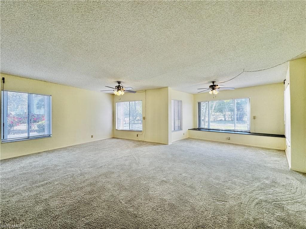 2264 Winkler AVE # 101, FORT MYERS FL 33901-9