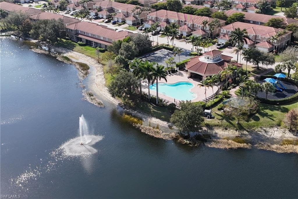 9544 Roundstone CIR-6