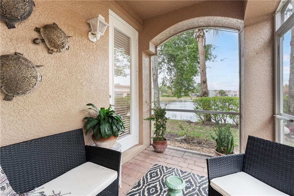9544 Roundstone CIR-17