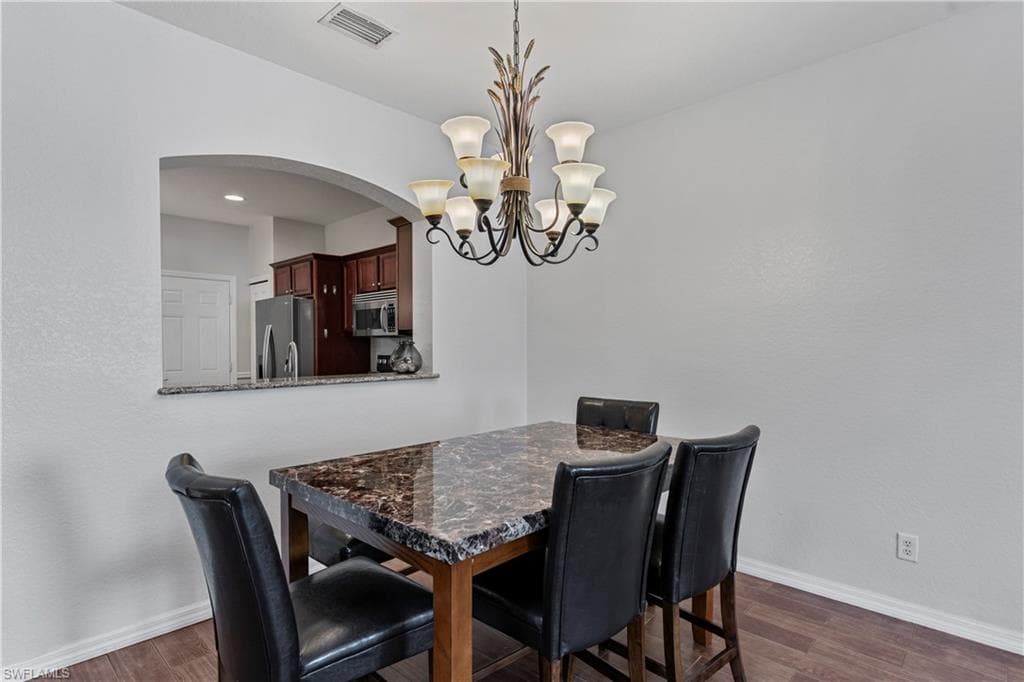9544 Roundstone CIR-14