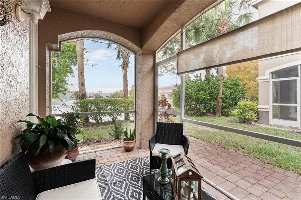 9544 Roundstone CIR-18