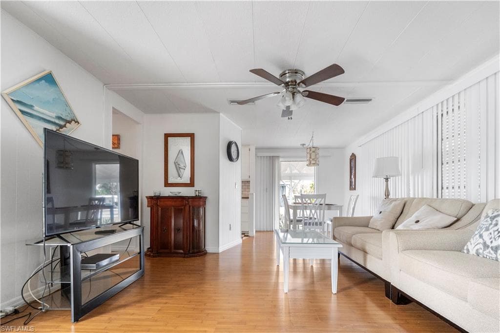 17 Saint Raphael DR, NAPLES FL 34112-5