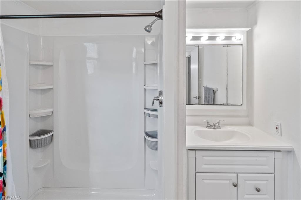 17 Saint Raphael DR, NAPLES FL 34112-25