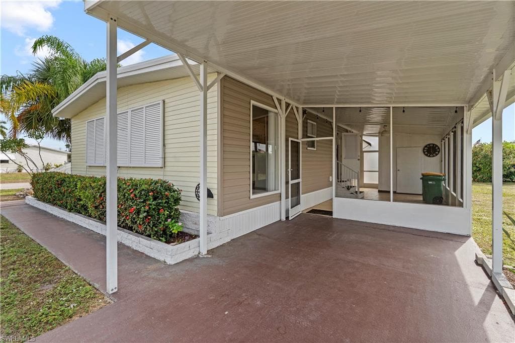 17 Saint Raphael DR, NAPLES FL 34112-40