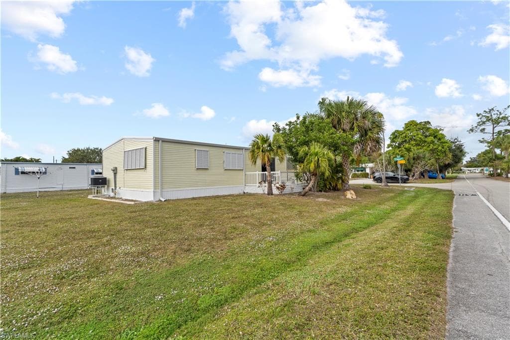 17 Saint Raphael DR, NAPLES FL 34112-36