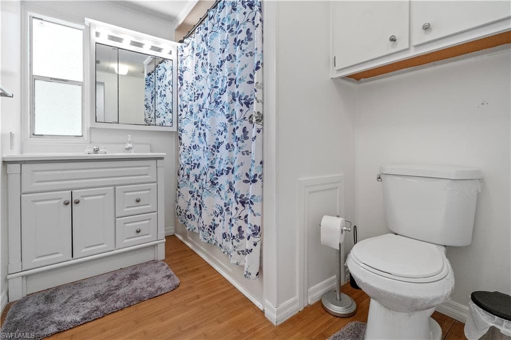 17 Saint Raphael DR, NAPLES FL 34112-20