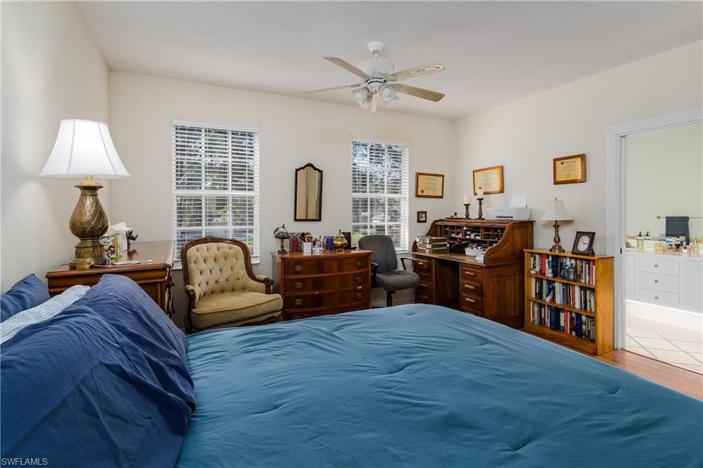 5353 Cove CIR, NAPLES FL 34119-29