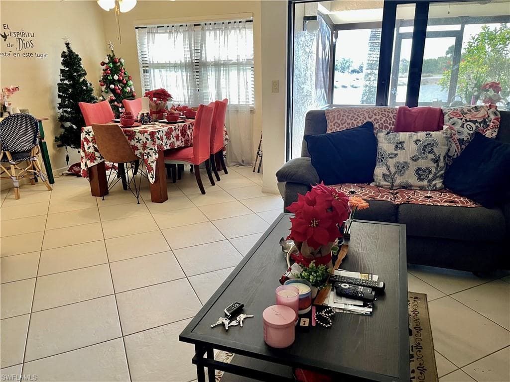 1538 Mainsail DR # 6, NAPLES FL 34114-5