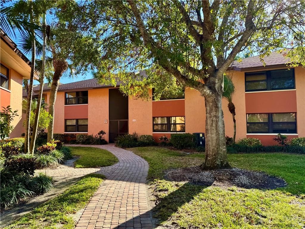 1538 Mainsail DR # 6, NAPLES FL 34114-17