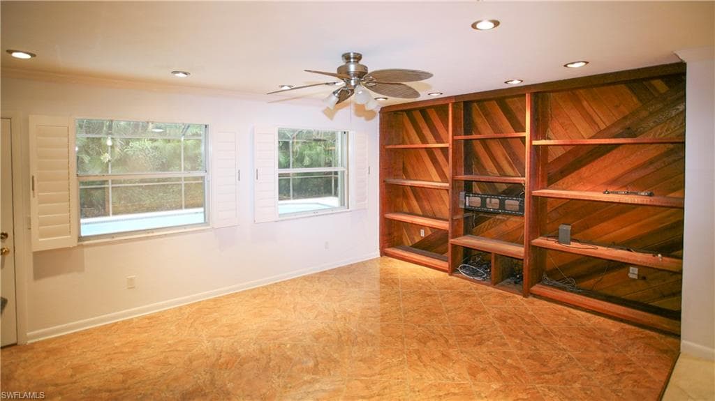 1525 Covington CIR E, FORT MYERS FL 33919-2