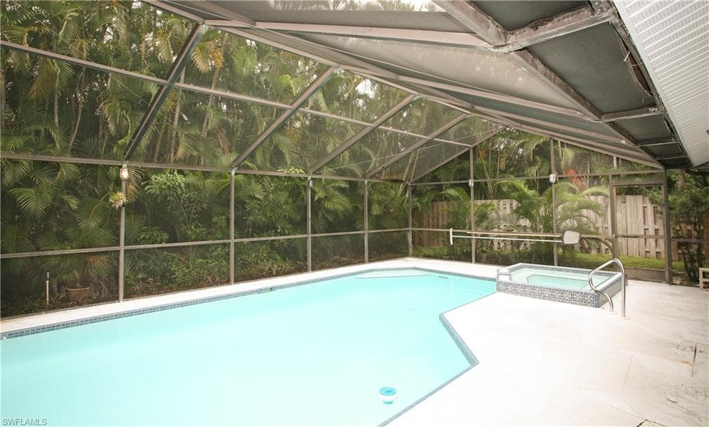 1525 Covington CIR E, FORT MYERS FL 33919-29