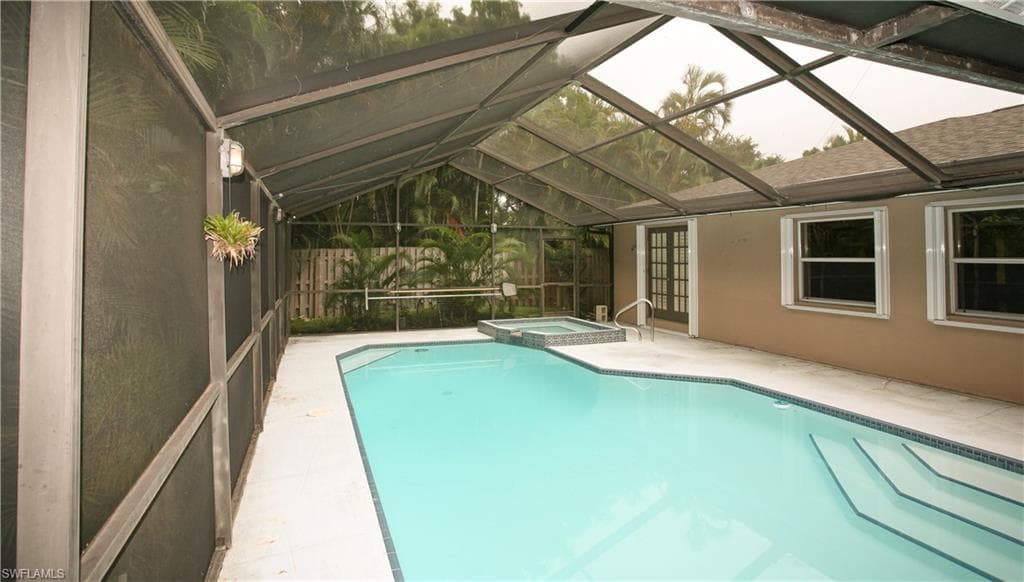 1525 Covington CIR E, FORT MYERS FL 33919-30