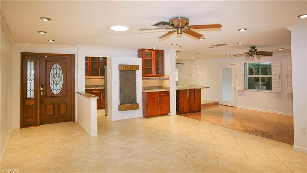 1525 Covington CIR E, FORT MYERS FL 33919-3