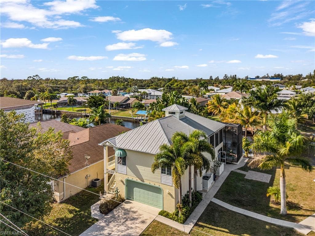 2123 Davis BLVD, FORT MYERS FL 33905-25