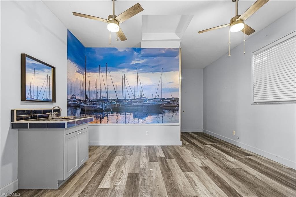 2123 Davis BLVD, FORT MYERS FL 33905-19