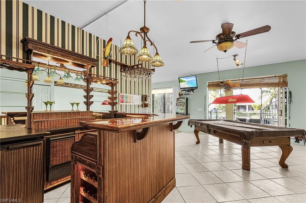 2123 Davis BLVD, FORT MYERS FL 33905-17