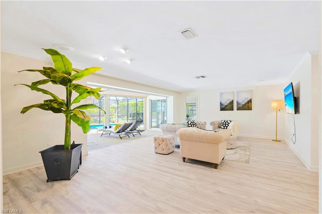 2125 Marina DR-6