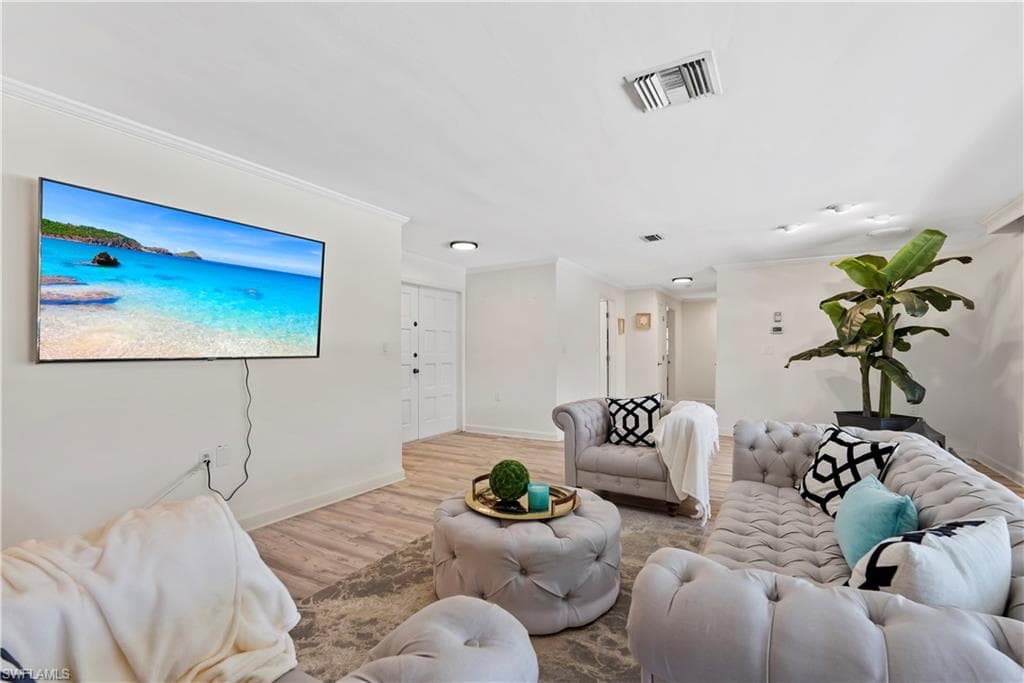 2125 Marina DR-8