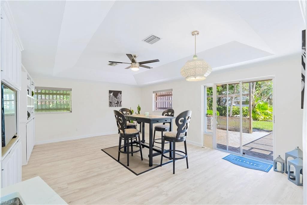 2125 Marina DR-17