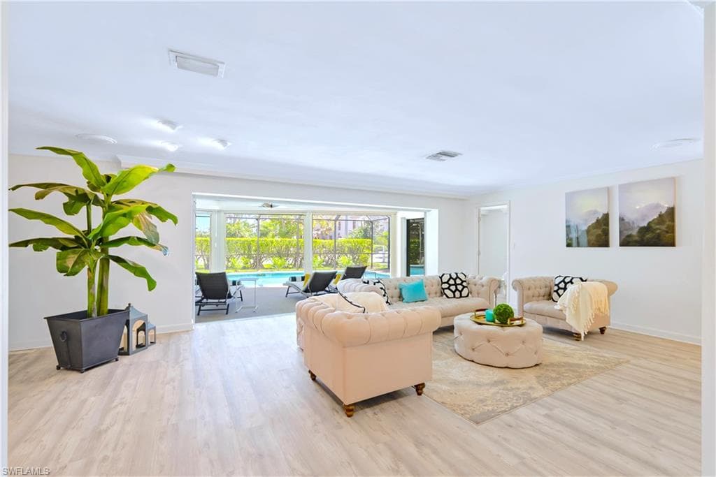 2125 Marina DR-7