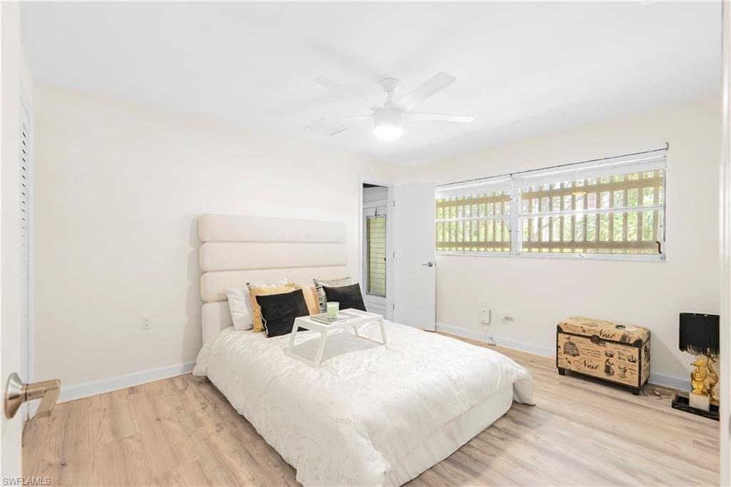2125 Marina DR-20