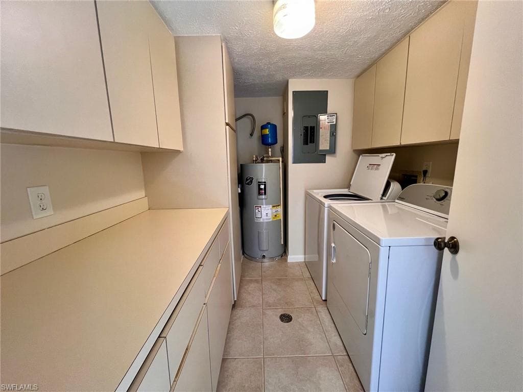 4015 SE 20th PL # 206, CAPE CORAL FL 33904-16