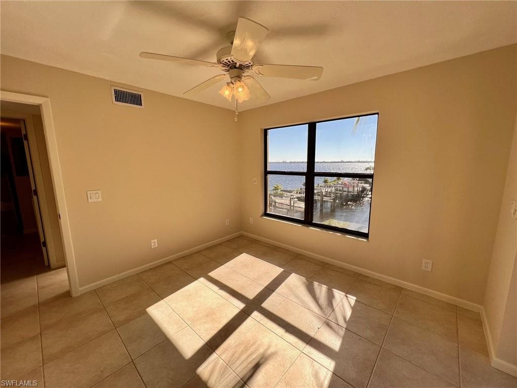 4015 SE 20th PL # 206, CAPE CORAL FL 33904-11
