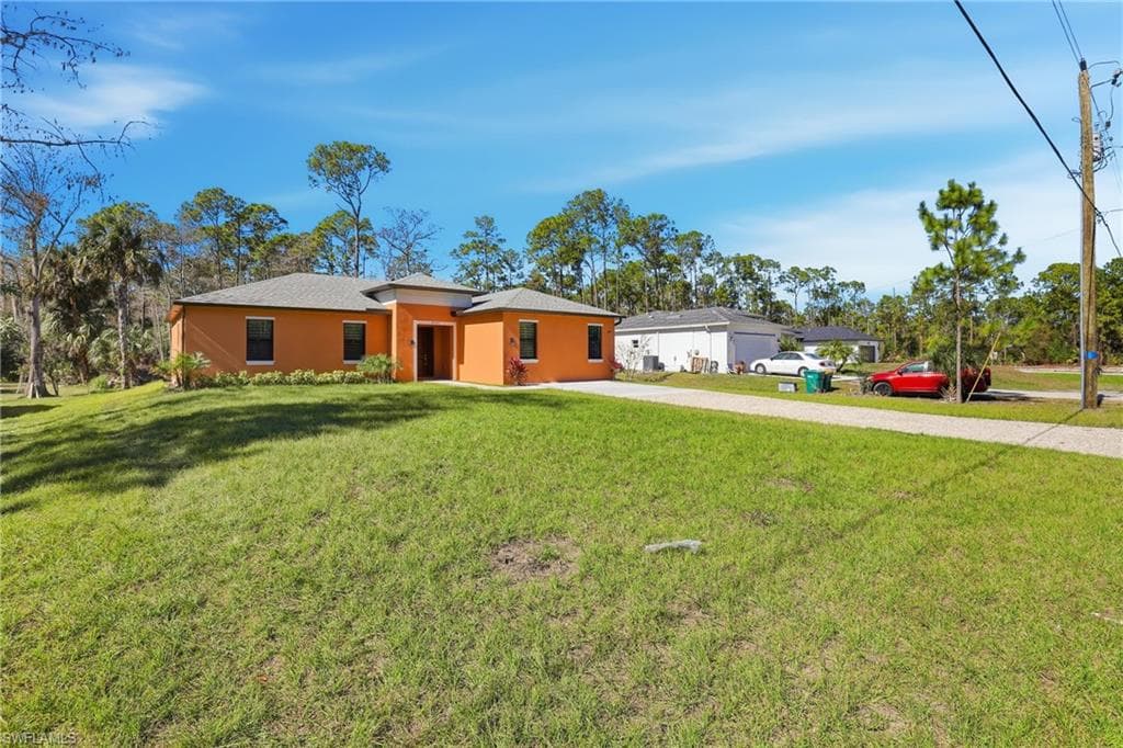 2167 Della DR, NAPLES FL 34117-2