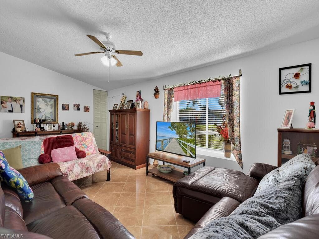 5469 27th PL SW, NAPLES FL 34116-1