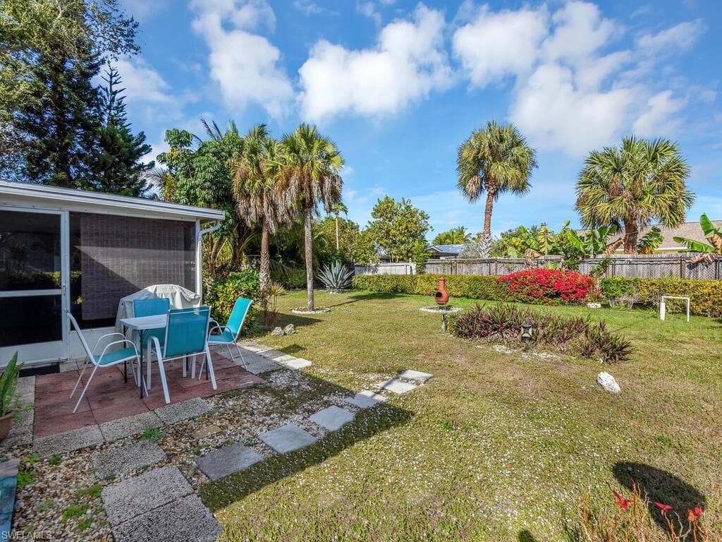 5469 27th PL SW, NAPLES FL 34116-16