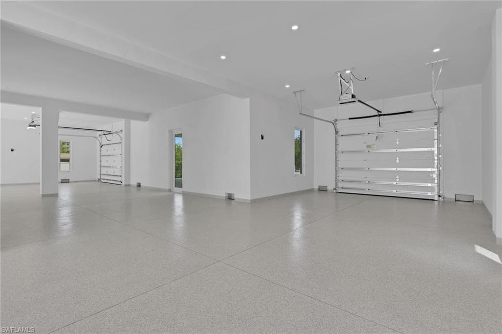 215 1st ST-26