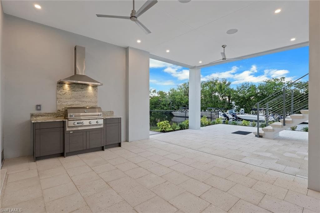 215 1st ST-29