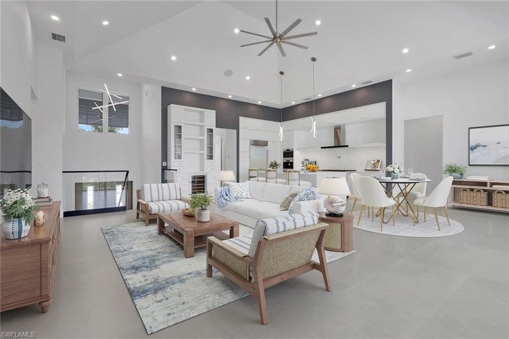 215 1st ST-3