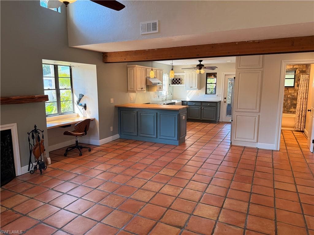 5825 Dogwood Way, NAPLES FL 34116-5