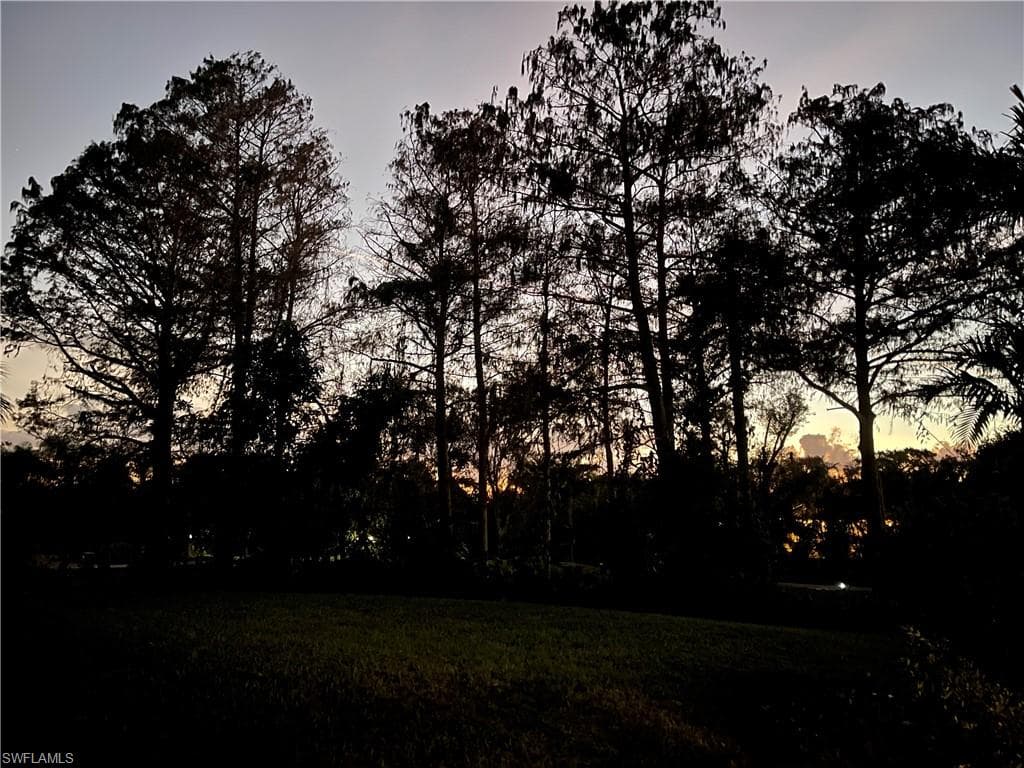 5825 Dogwood Way, NAPLES FL 34116-21