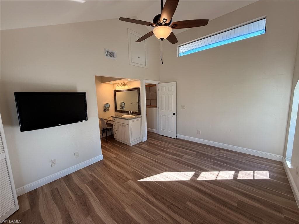 5825 Dogwood Way, NAPLES FL 34116-10