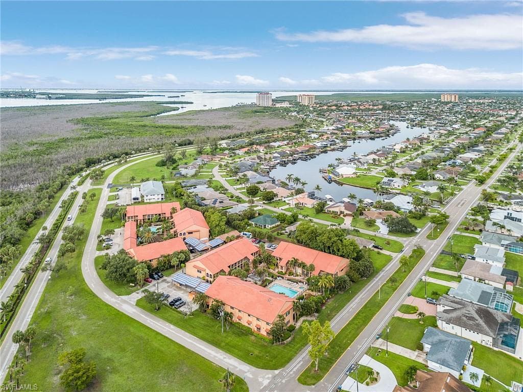 5510 SW 4th PL # 404, CAPE CORAL FL 33914-26